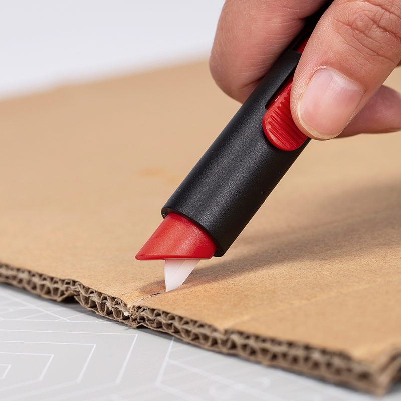 美帝亚柱形便携(塑壳)快递刀